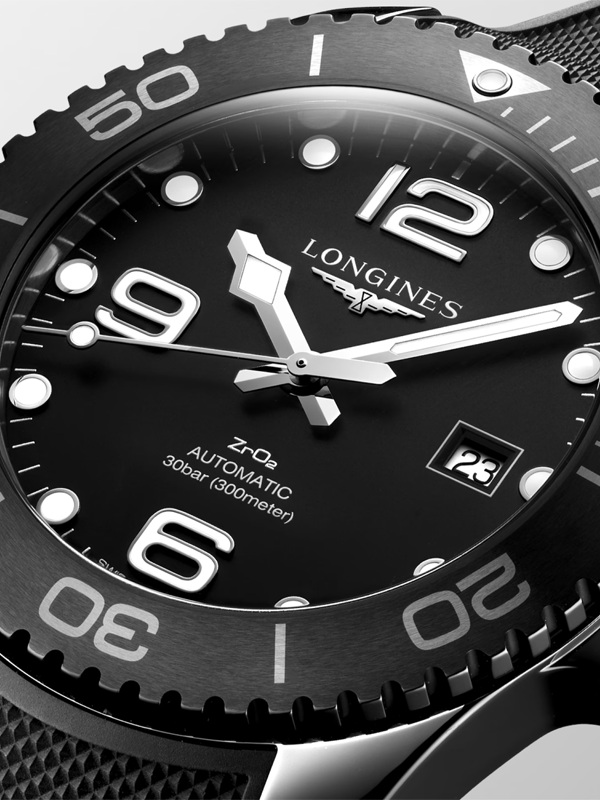 LONGINES HydroConquest Black Ceramic 43mm L37844569, klocka som du kan handla till bra pris hos oss på Klockmaster.