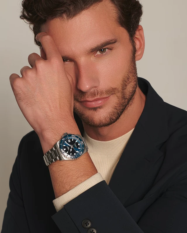 LONGINES HydroConquest GMT 41mm, klocka som du kan handla till bra pris hos oss på Klockmaster.