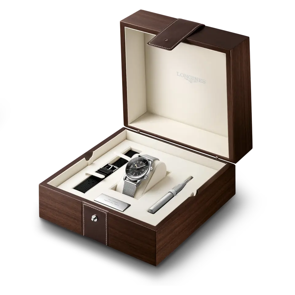 LONGINES Legend Diver 59 42mm L37954599, klocka som du kan handla till bra pris hos oss på Klockmaster.