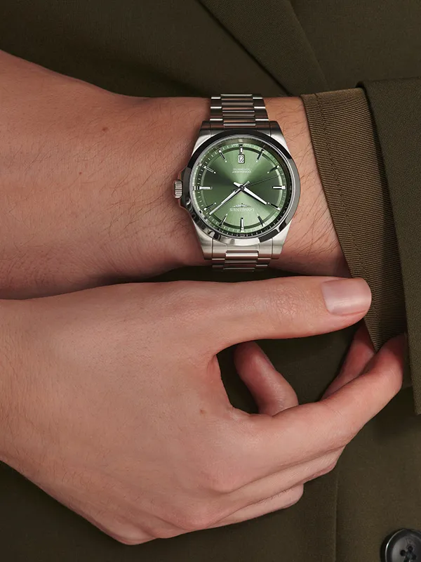 LONGINES Conquest 41mm L38304026, klocka som du kan handla till bra pris hos oss på Klockmaster.