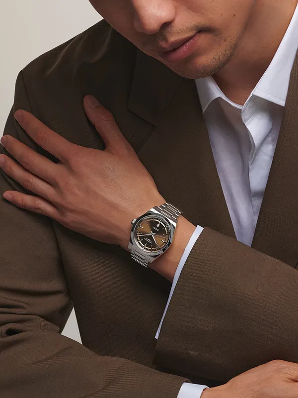 LONGINES Conquest 41mm L38304626, klocka som du kan handla till bra pris hos oss på Klockmaster.