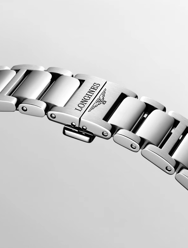 LONGINES Conquest Quartz 41mm L38604126, klocka som du kan handla till bra pris hos oss på Klockmaster.