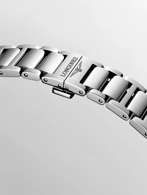 LONGINES Conquest Quartz 41mm L38604926, klocka som du kan handla till bra pris hos oss på Klockmaster.