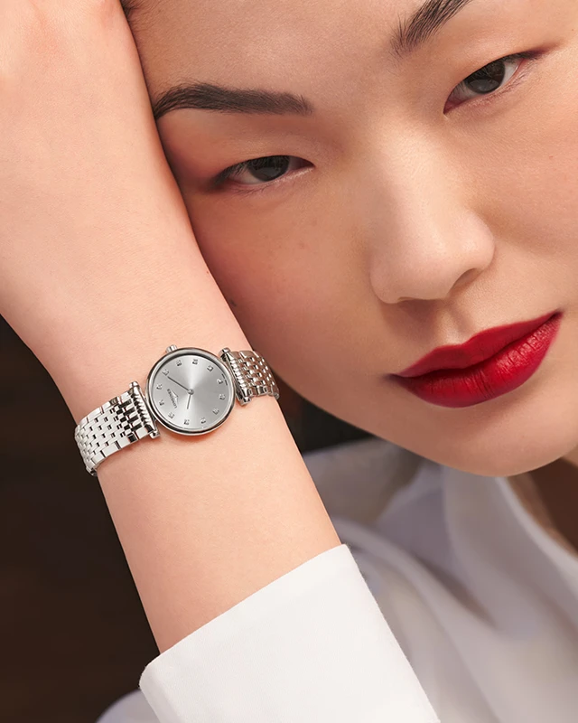 LONGINES La Grande Classique De Longines 24mm, klocka som du kan handla till bra pris hos oss på Klockmaster.