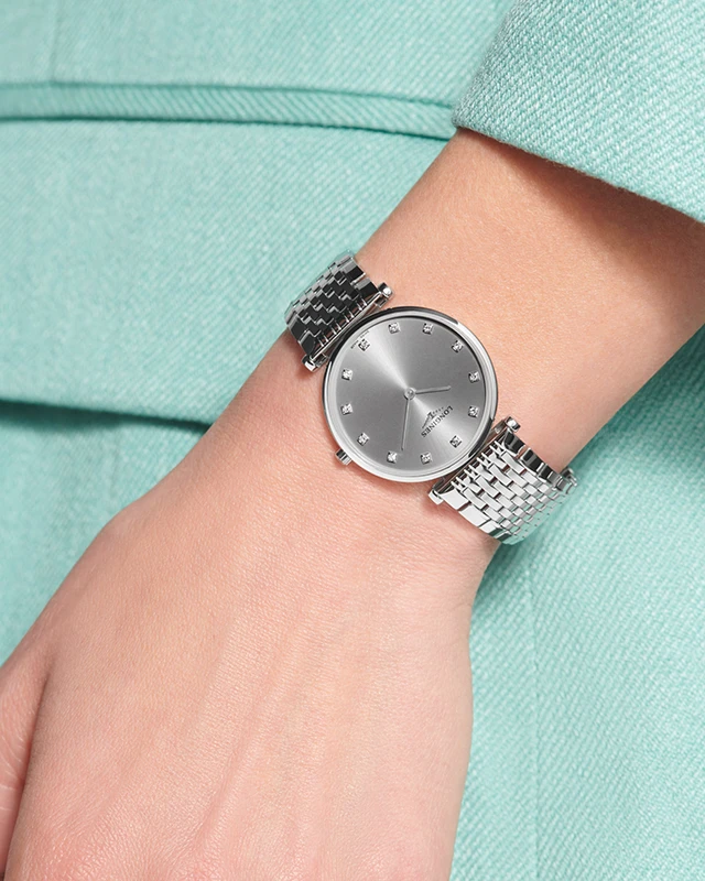 LONGINES La Grande Classique De Longines 29mm, klocka som du kan handla till bra pris hos oss på Klockmaster.