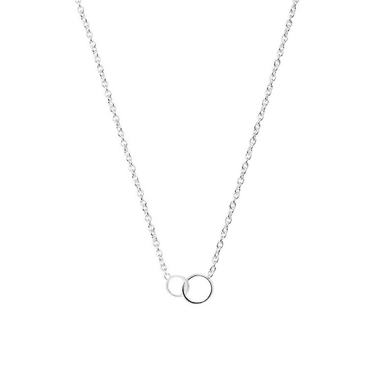 Drakenberg Sjölin Les Amis Drop Halsband Silver  LAS-N10450-S, handla denna klocka online eller i butik hos klockmaster