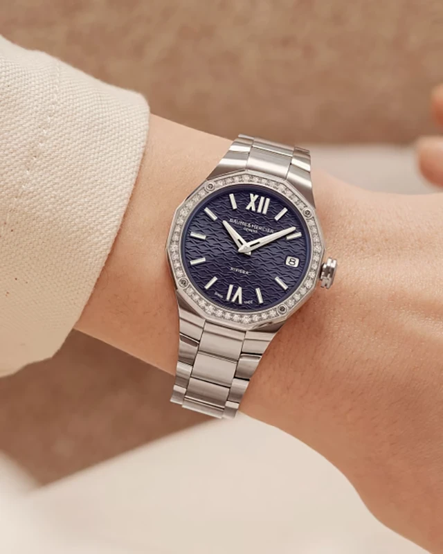 Baume & Mercier Riviera Diamonds 33mm, klocka som du kan handla till bra pris hos oss på Klockmaster.