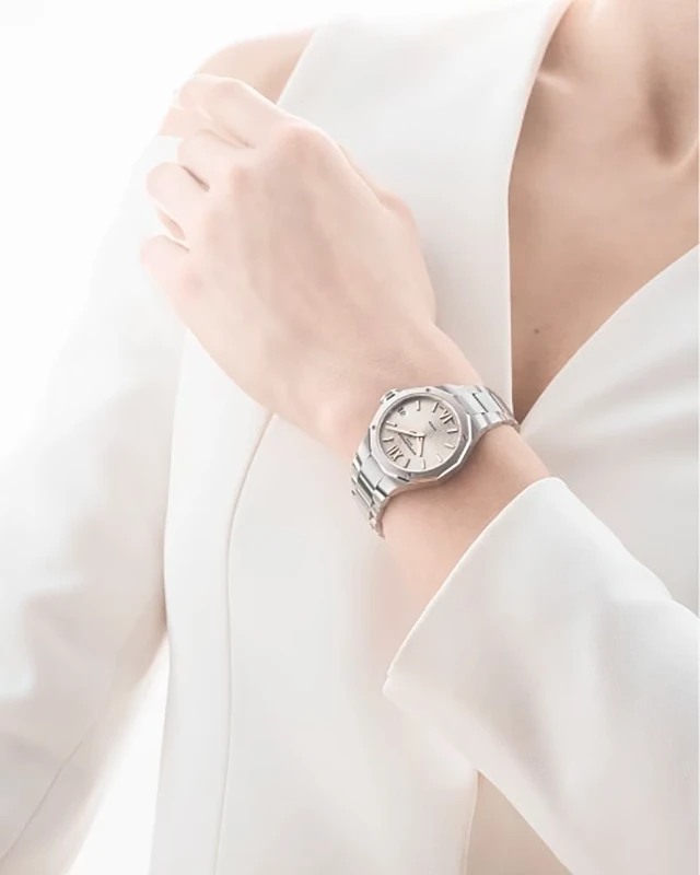 Baume and Mercier Riviera 33mm, klocka som du kan handla till bra pris hos oss på Klockmaster.