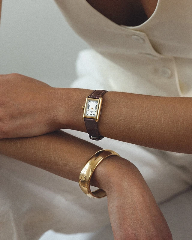 Mockberg Timeless Brown Leather Gold 19mm, klocka som du kan handla till bra pris hos oss på Klockmaster.