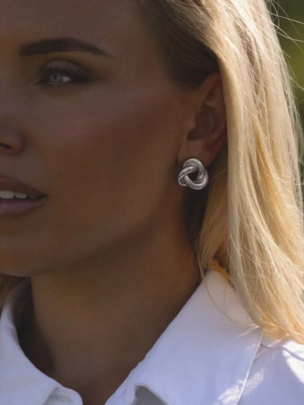Mockberg Örhängen Greta Silver MB0295, klocka som du kan handla till bra pris hos oss på Klockmaster.