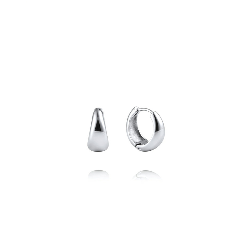 Mockberg Örhängen Bold Hoops Medium - Silver MO691, handla denna klocka online eller i butik hos klockmaster