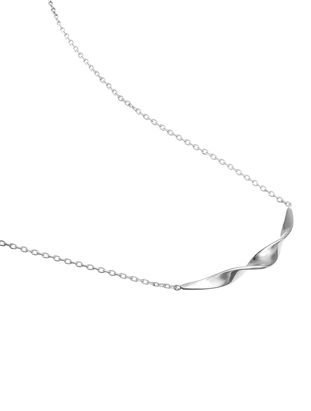 By Sofia Wistam Twirl  Silverhalsband N24052911, klocka som du kan handla till bra pris hos oss på Klockmaster.
