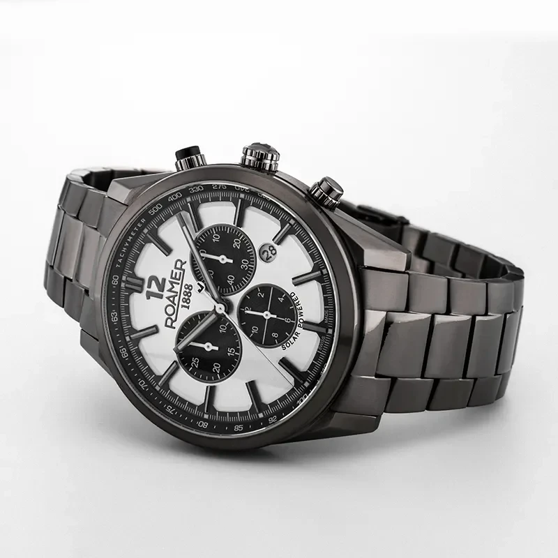 ROAMER Helios Power 44mm, klocka som du kan handla till bra pris hos oss på Klockmaster.