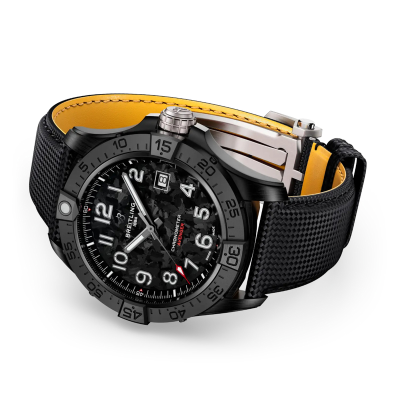 BREITLING AVENGER 42, klocka som du kan handla till bra pris hos oss på Klockmaster.