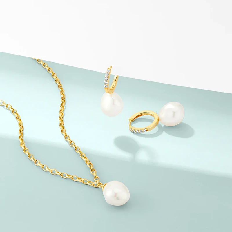 Halsband Padua Uno Guld - Sif Jakobs SJ-N2455-P-YG, klocka som du kan handla till bra pris hos oss på Klockmaster.
