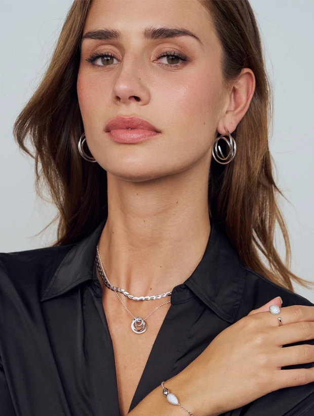 Sif Jakobs Halsband Spirale Pianura - Silver SJ-N2588, klocka som du kan handla till bra pris hos oss på Klockmaster.