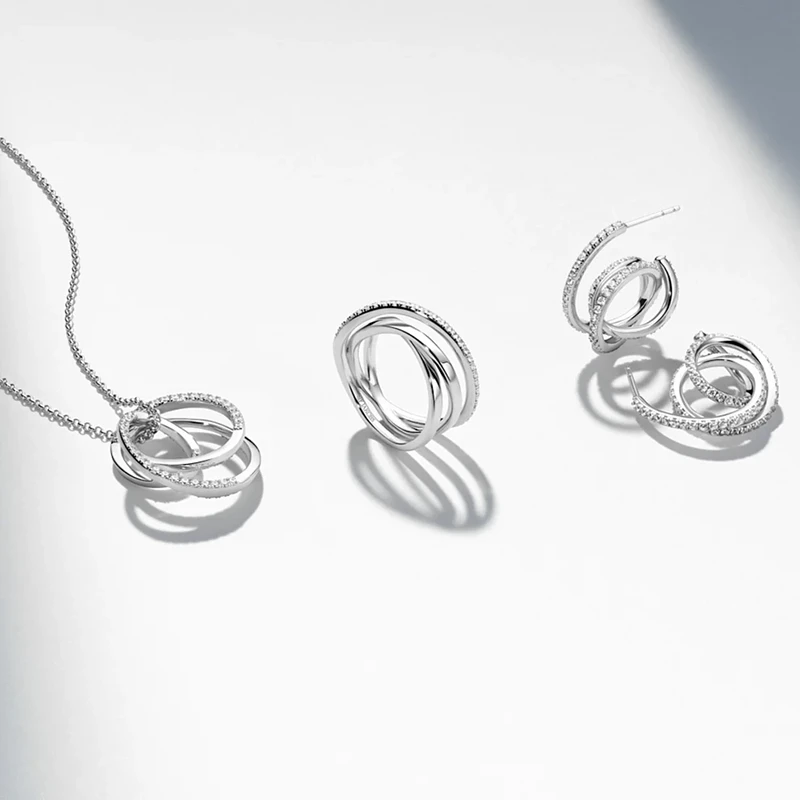 Ring Spirale Silver 18,5mm Sif Jakobs SJ-R2590-CZ-58, klocka som du kan handla till bra pris hos oss på Klockmaster.