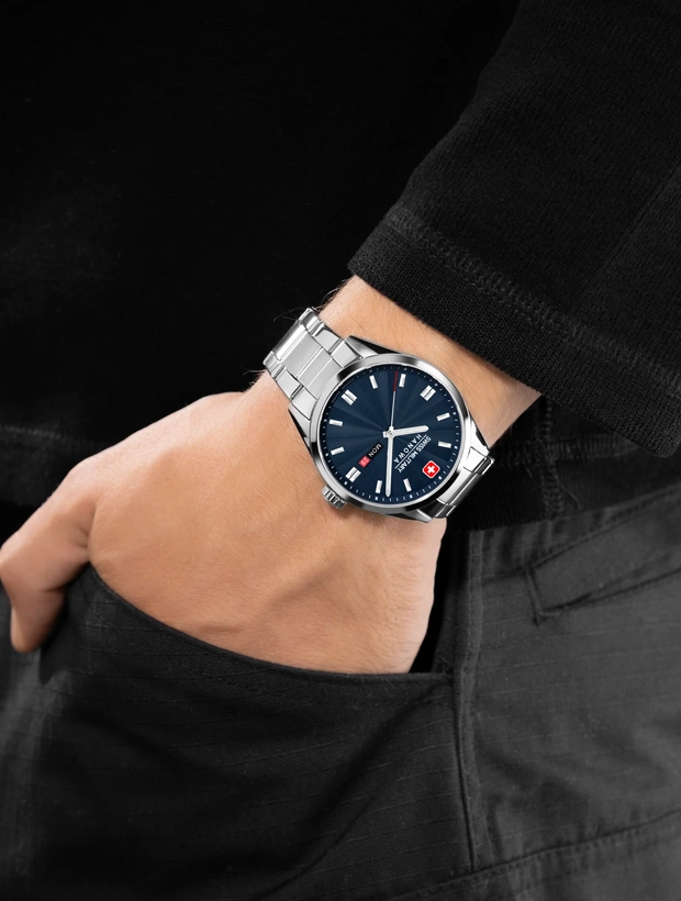 Swiss Military Hanowa Roadrunner Maxed 43mm SMWGH0001602, klocka som du kan handla till bra pris hos oss på Klockmaster.