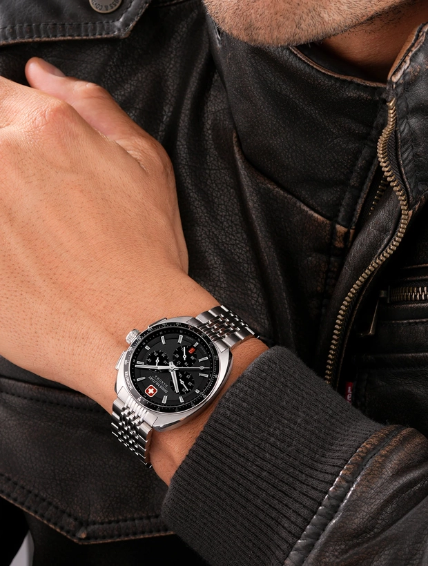 Swiss Military Hanowa Defender 41mm SMWGI0003302, klocka som du kan handla till bra pris hos oss på Klockmaster.