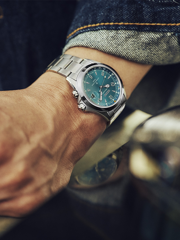 SEIKO Prospex Alpinist 40mm Tealpine SPB503J1, klocka som du kan handla till bra pris hos oss på Klockmaster.