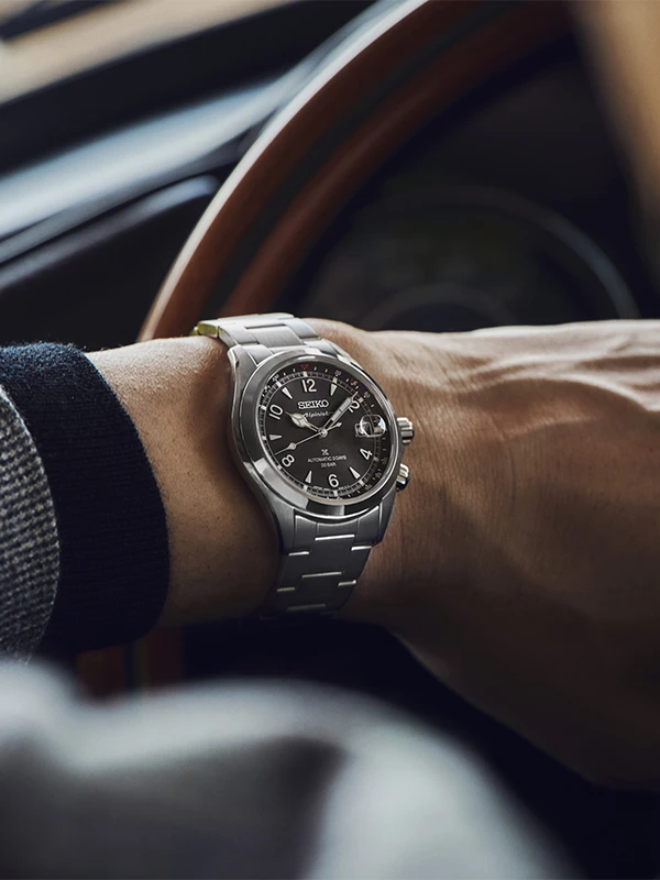 SEIKO Prospex Alpinist 39.5mm Summit Black SPB505J1, klocka som du kan handla till bra pris hos oss på Klockmaster.