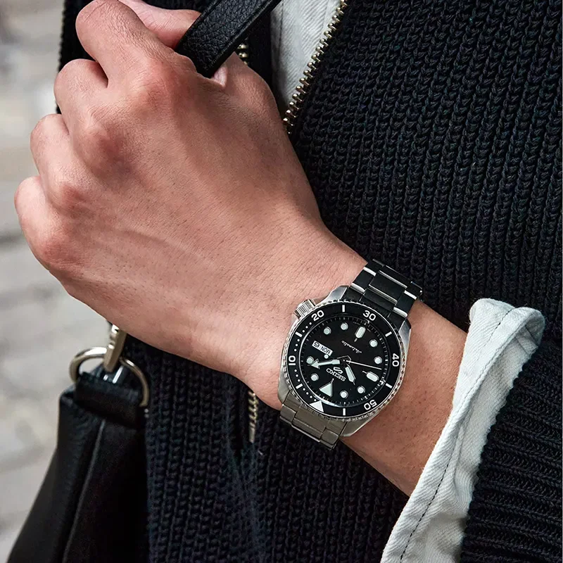 SEIKO 5 Sports Automatic 42mm, klocka som du kan handla till bra pris hos oss på Klockmaster.