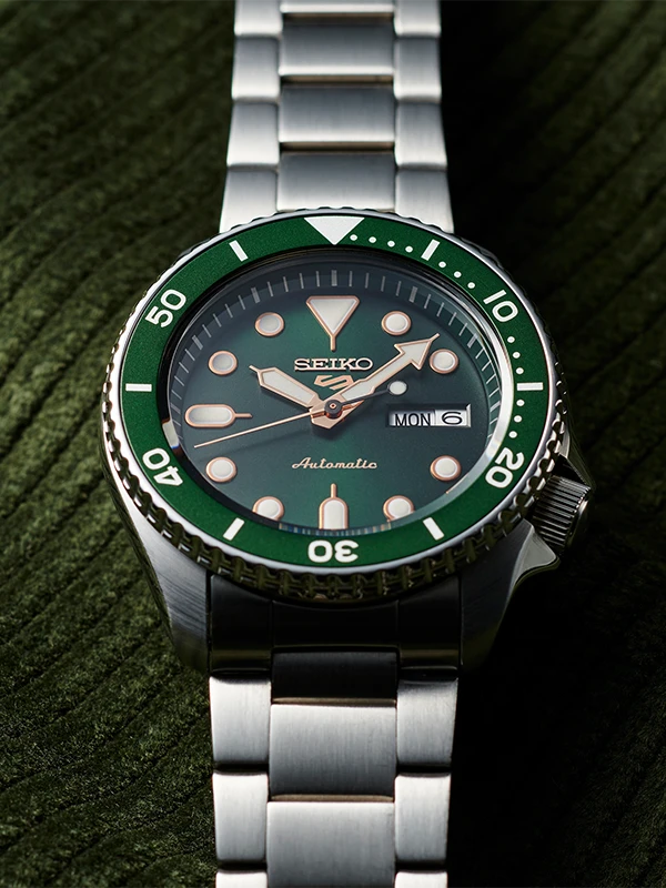 SEIKO 5 Sports Automatic 42.5mm SRPD63K1, klocka som du kan handla till bra pris hos oss på Klockmaster.