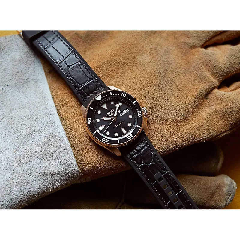 SEIKO 5 Sports Automatic 42mm, klocka som du kan handla till bra pris hos oss på Klockmaster.