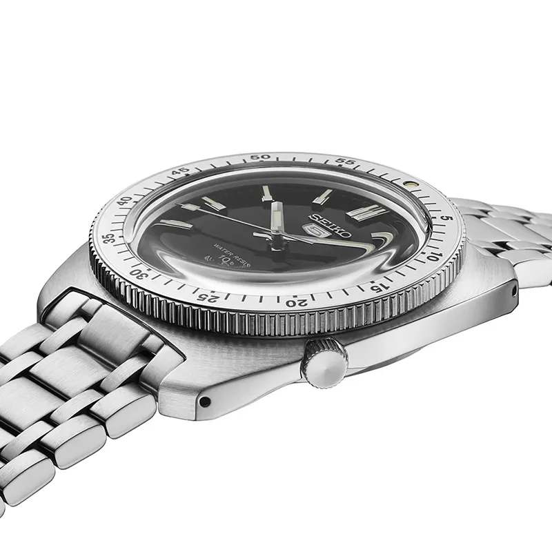 SEIKO 5 SPORTS, klocka som du kan handla till bra pris hos oss på Klockmaster.