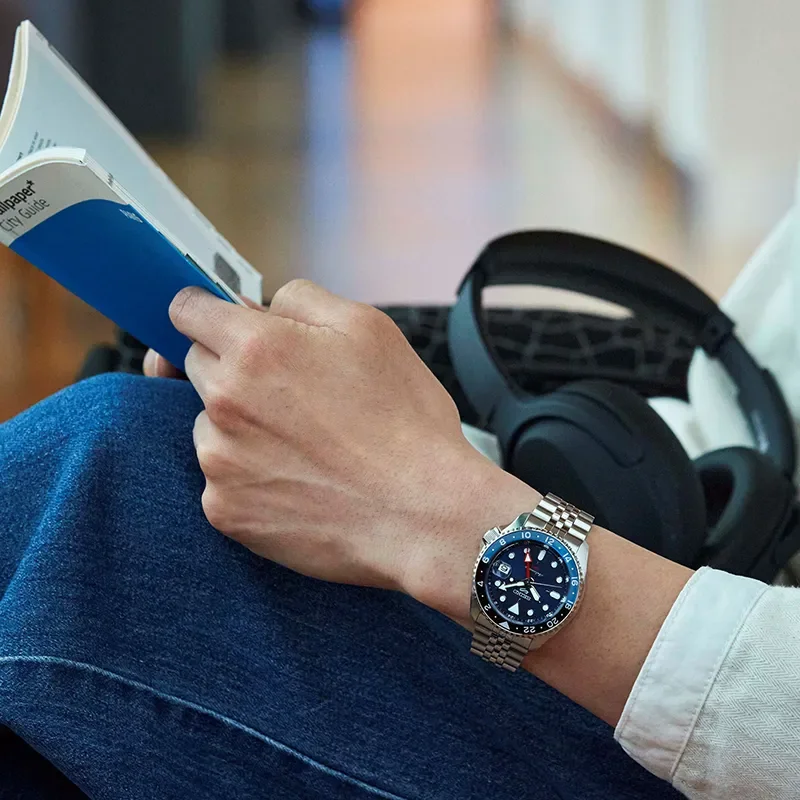 SEIKO 5 Sports Automatic GMT 42mm, klocka som du kan handla till bra pris hos oss på Klockmaster.