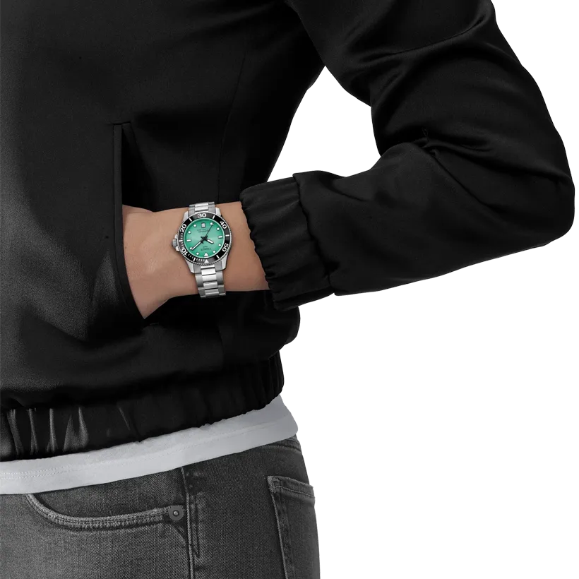 TISSOT Seastar 1000 36mm T1202101109100, klocka som du kan handla till bra pris hos oss på Klockmaster.