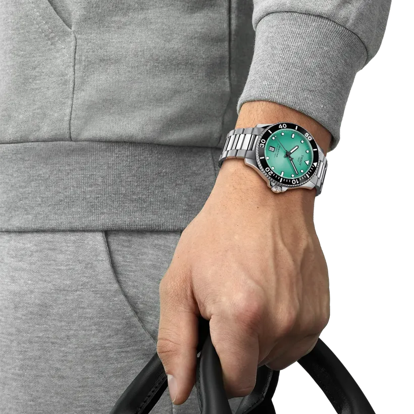 TISSOT Seastar 1000 40mm T1204101109100, klocka som du kan handla till bra pris hos oss på Klockmaster.