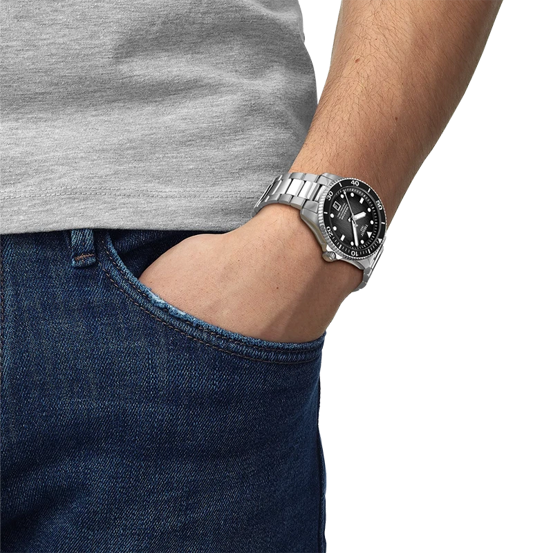 TISSOT Seastar 1000 Powermatic 80 40mm T1208071105100, klocka som du kan handla till bra pris hos oss på Klockmaster.