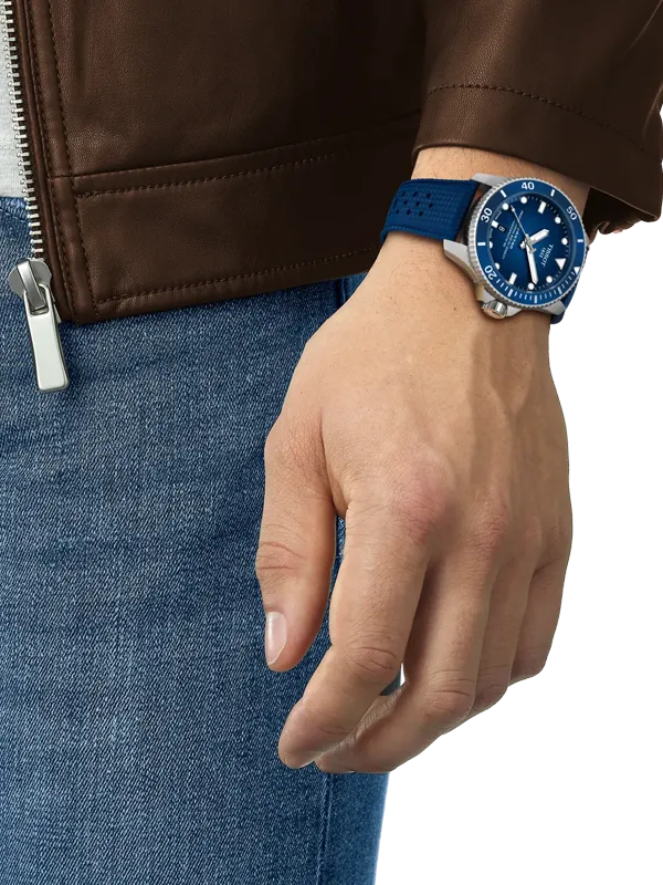 TISSOT Seastar 2000 44mm T1209071704100, klocka som du kan handla till bra pris hos oss på Klockmaster.