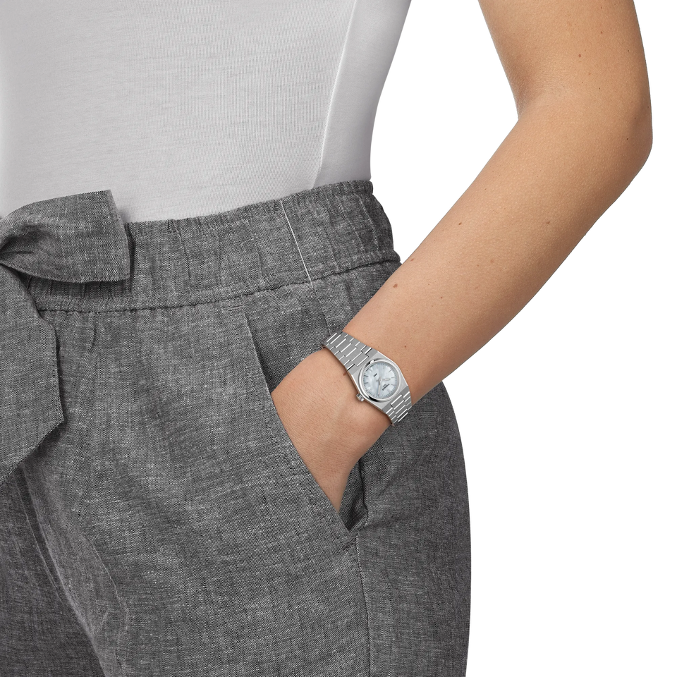 TISSOT PRX 25mm, klocka som du kan handla till bra pris hos oss på Klockmaster.