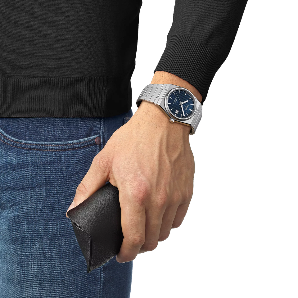 Tissot PRX Auto, klocka som du kan handla till bra pris hos oss på Klockmaster.