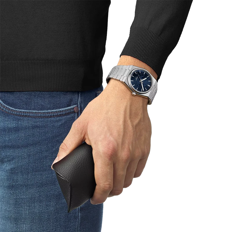 TISSOT PRX Automatic 40mm UFO Robot Grendizer, klocka som du kan handla till bra pris hos oss på Klockmaster.