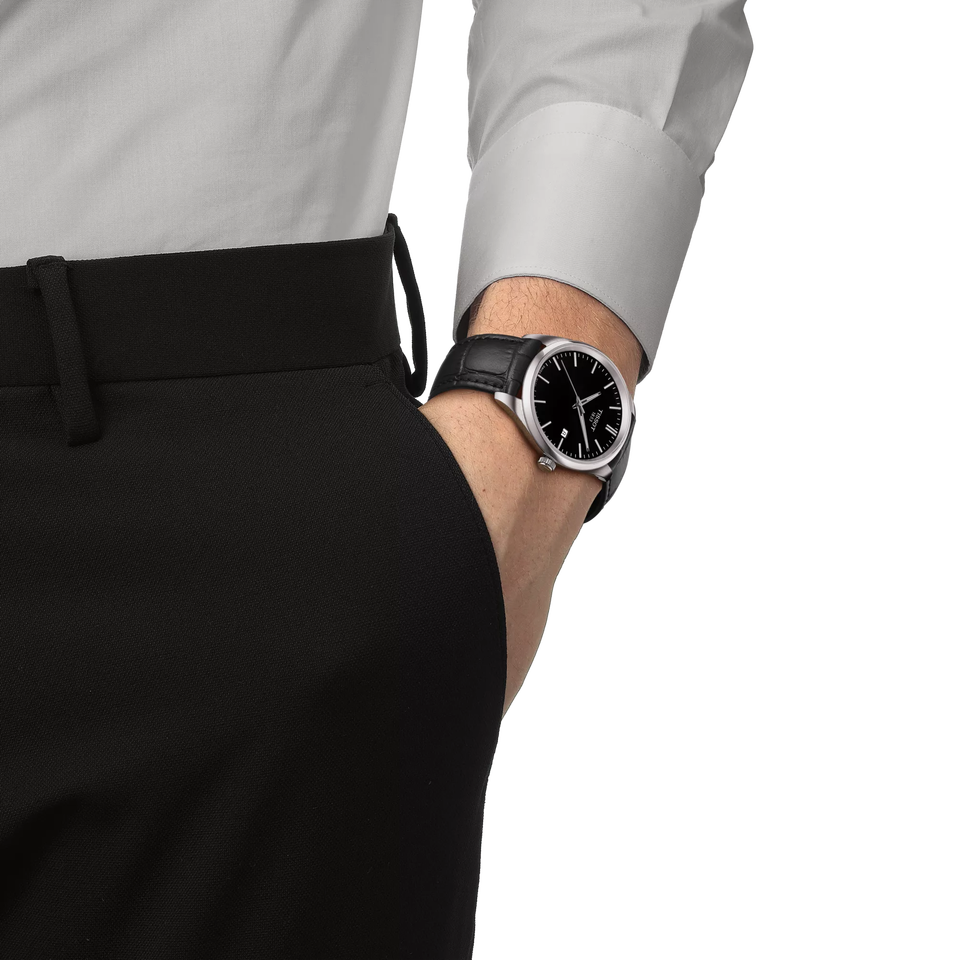 TISSOT PR 100 40mm, klocka som du kan handla till bra pris hos oss på Klockmaster.