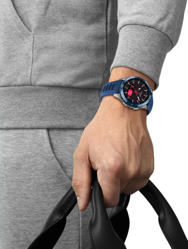 TISSOT T-Touch Connect Sport 44mm T1534204705101, klocka som du kan handla till bra pris hos oss på Klockmaster.