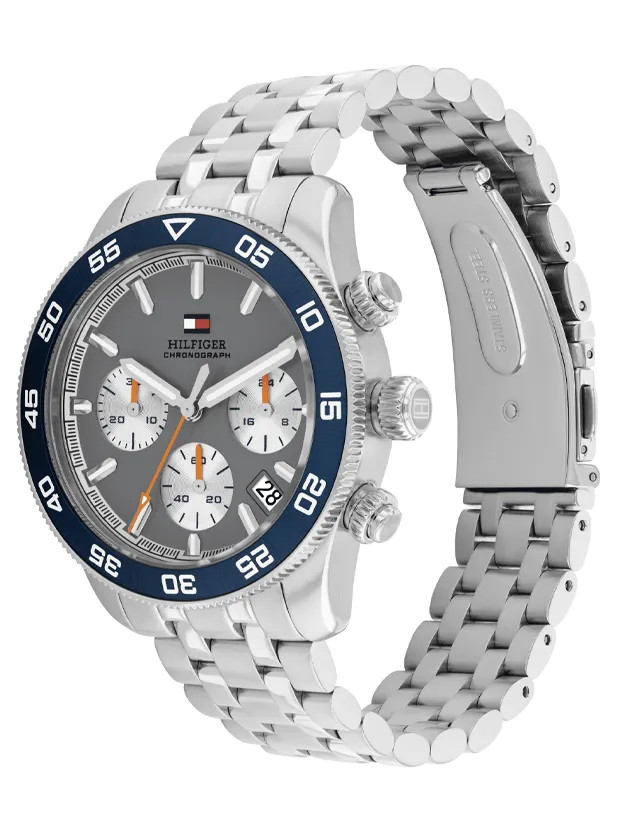 Tommy Hilfiger TH85 Chronograph 41mm TH1710744, klocka som du kan handla till bra pris hos oss på Klockmaster.