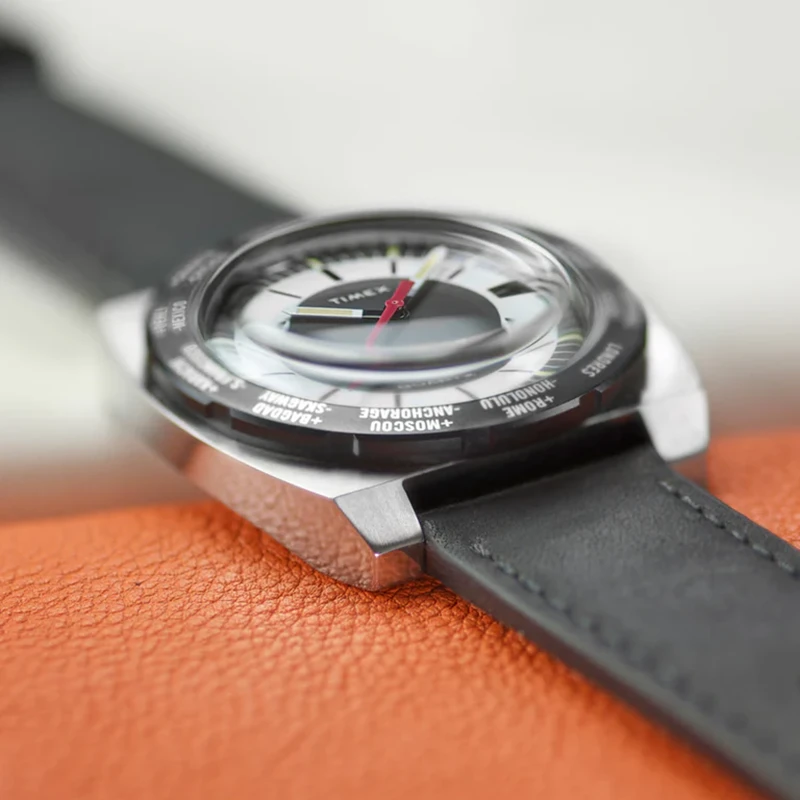 TIMEX World Time Reissue 39mm, klocka som du kan handla till bra pris hos oss på Klockmaster.