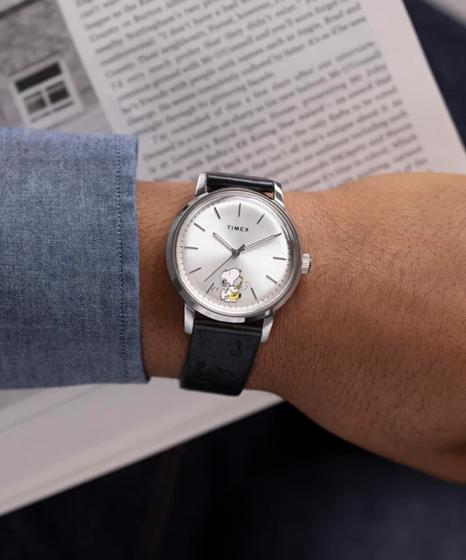 TIMEX Peanuts x Timex Marlin Automatic Saxophonist 40mm, klocka som du kan handla till bra pris hos oss på Klockmaster.
