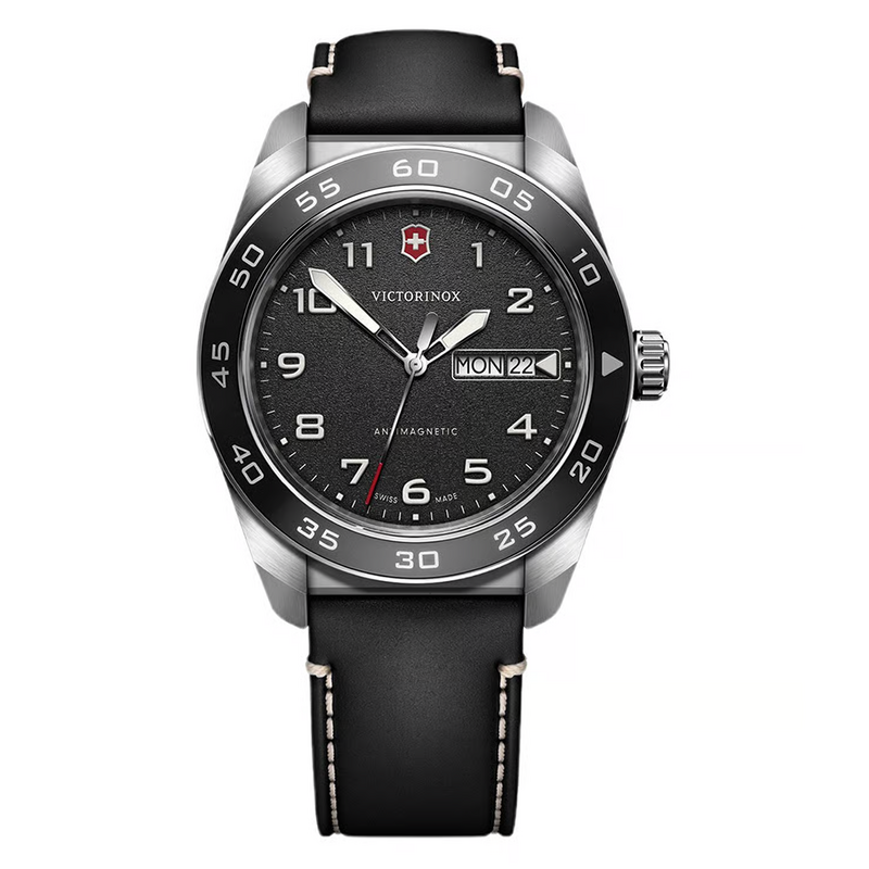 Victorinox Swiss Army 42, handla denna klocka online eller i butik hos klockmaster