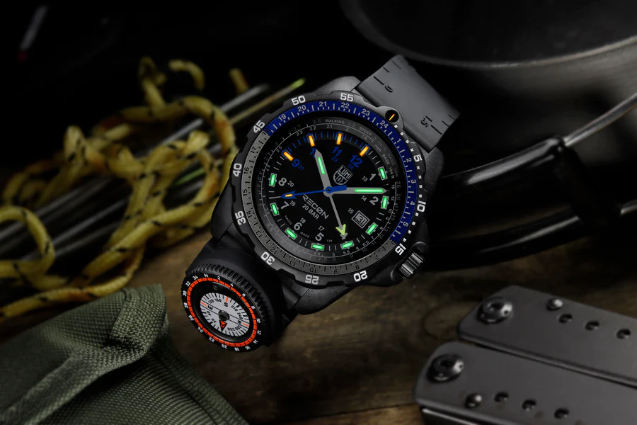 Luminox RECON Nav Spec 46mm, klocka som du kan handla till bra pris hos oss på Klockmaster.